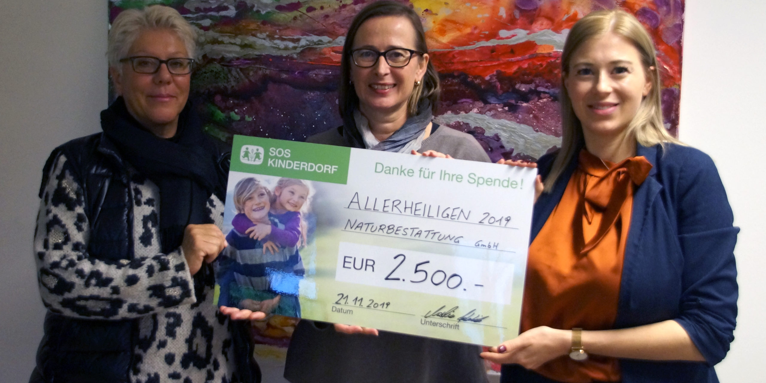 Allerheiligen- Spendenübergabe SOS-Kinderdorf Naturbestattung GmbH