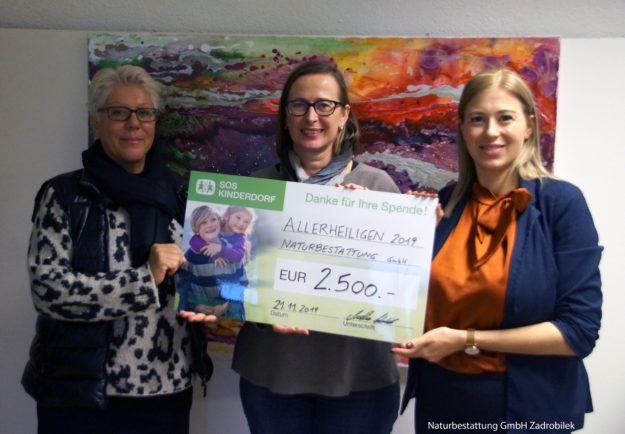 Allerheiligen- Spendenübergabe SOS-Kinderdorf Naturbestattung GmbH